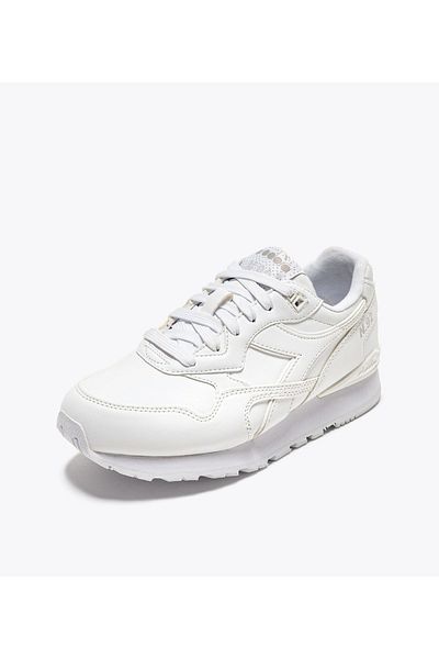 Diadora N.92 L Women's White Sports Shoes - 101.173744-C0657