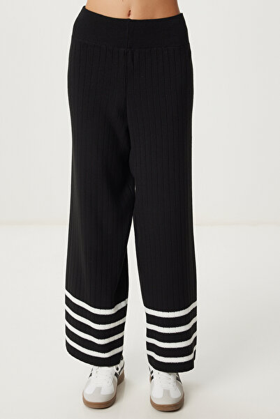 Happiness İstanbul Kadın Siyah Ekru Çizgili Triko Kazak Pantolon Takım YG00107