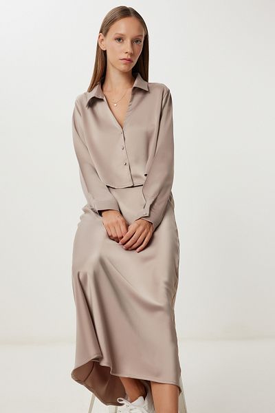 Happiness İstanbul Women's Beige Satin Surface Crop Shirt Skirt Suit Yp00120