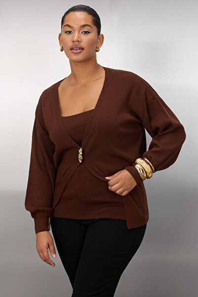 Trendyol Curve Brown Button Detailed V-Neck Knitwear Cardigan-Blouse 2-Piece Set Tbbaw26Av00012