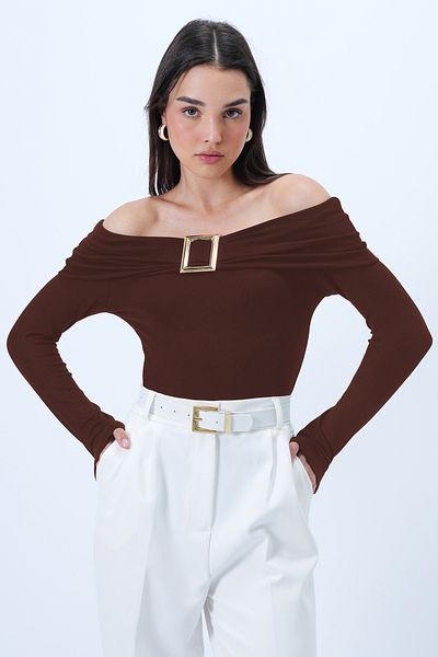 Trend Alaçatı Stili Women's Brown Madonna Collar Buckle Detailed Soft Textured Lycra Knitted Blouse Alc-X14300