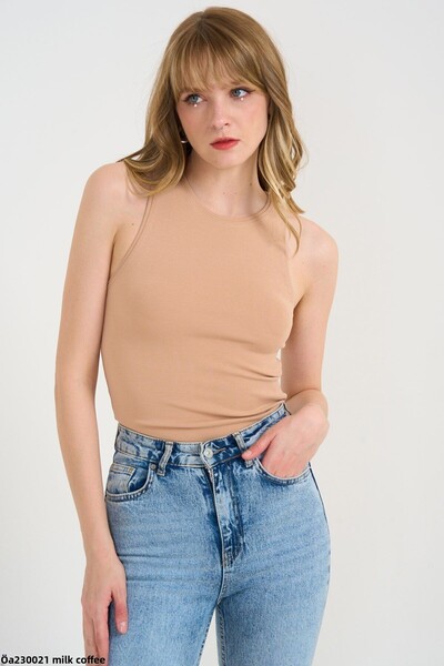 Liora Women's Milk Brown Crew Neck Cotton Premium Fabric Undershirt