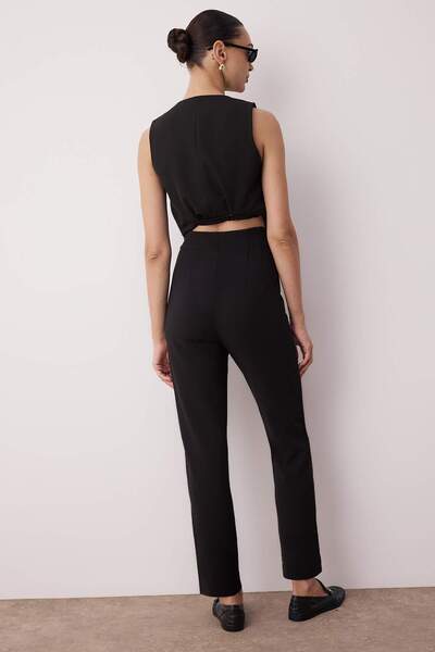 Trendyol Collection Black Cigarette Mold Collet Vysoký pas Délka ke kotníkům Tkané kalhoty Twoss20Pl0515