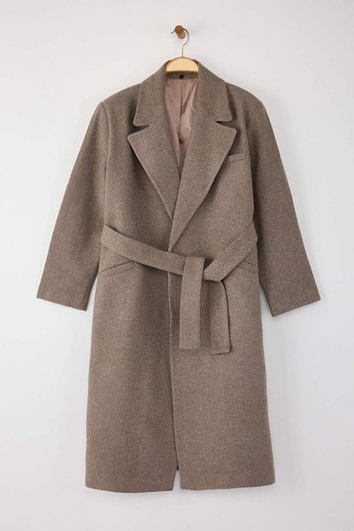 Trendyol Collection Дълго палто с двоен ред овърсайз модел норка и рилена кост TWOAW26KB00035