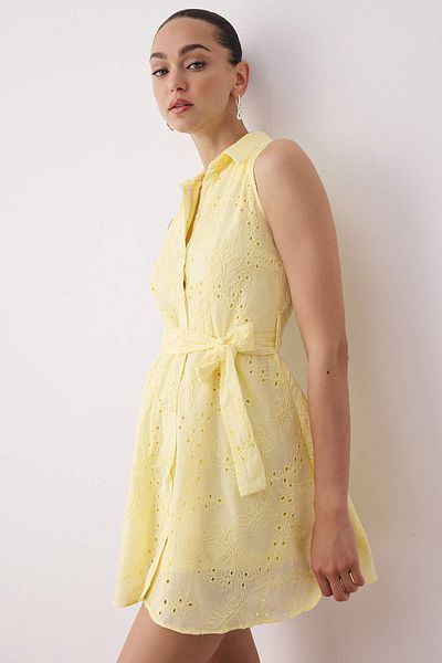 Trendyol Collection Light Yellow Straight Short / Mini Woven Dress Twoss25El00897