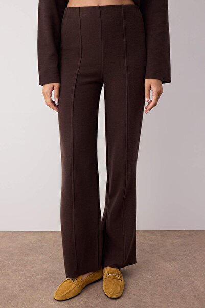 Trendyol Collection Barna Thessaloniki bordás normál/normál szabású kötött alsó - felső szett TWOAW26AU00036