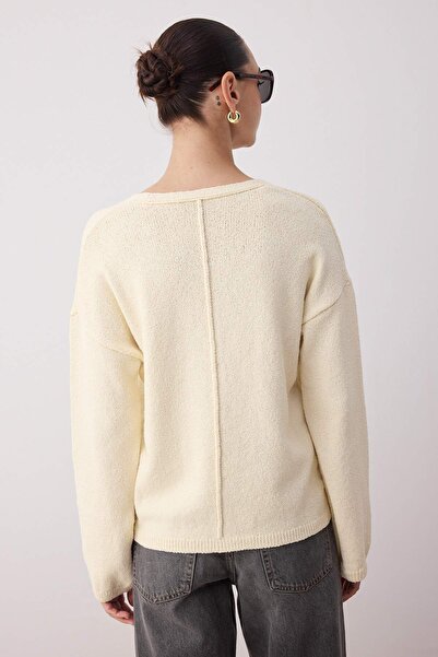 Trendyol Collection More Sustainable Ecru Cotton Blend Molded Knit Cardigan Twoaw26Hi00107