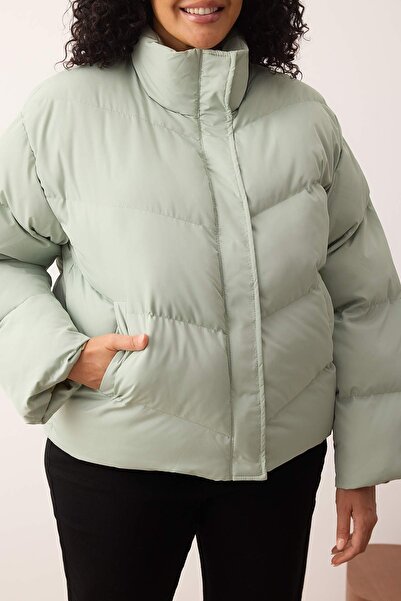 Trendyol Curve Μέντα Κανονική Μορφή Αποβολής Νερού Φουσκωτό Μεγάλο Μέγεθος Παλτό TWOAW26AW00007