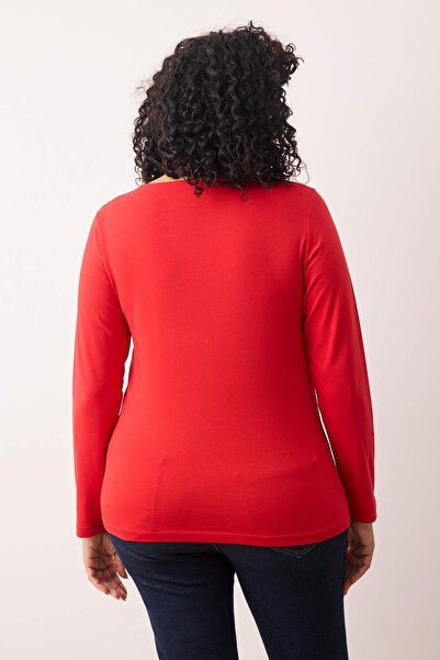 Trendyol Curve Piros pamut csónaknyakú, testhezálló, rugalmas blúz TBBAW26AF00027
