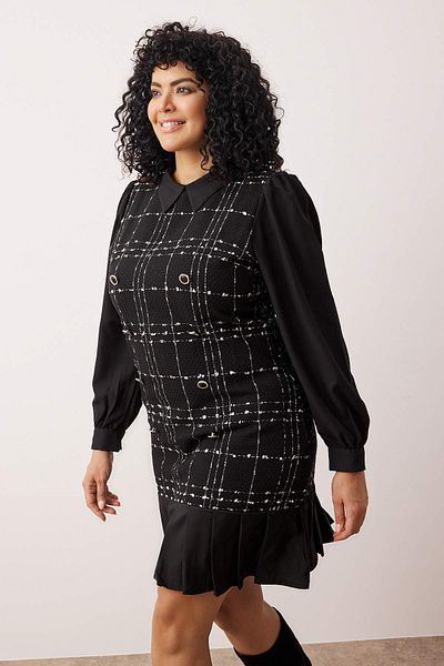 Trendyol Curve Rochie neagră din tweed cu guler cămașă în carouri TBBAW24AH00112