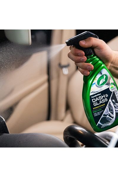 Turtle Wax Dash And Glass Car Interior Cleaner 680 ml One-step Cleaning For All Interior Surfaces