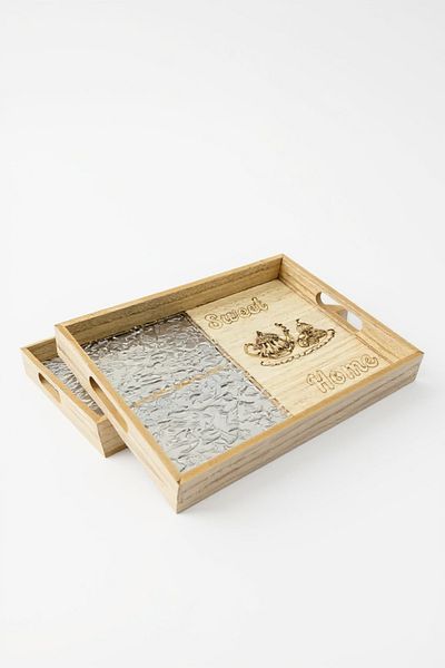 Living Set of 2 rectangular wooden trays with a glass finish.
