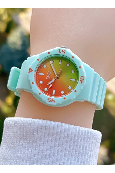Q&Q Vr19j192y Kids Wristwatch Waterproof with Silicone Cord
