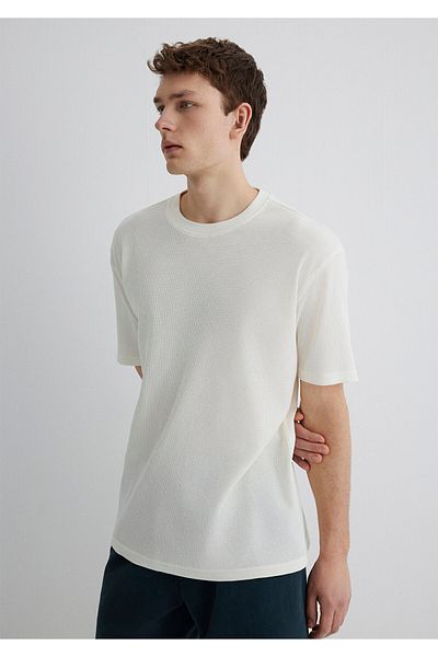 Mavi Ecru Basic T-Shirt Loose Fit / Loose Relaxed Cut 0612724-70057