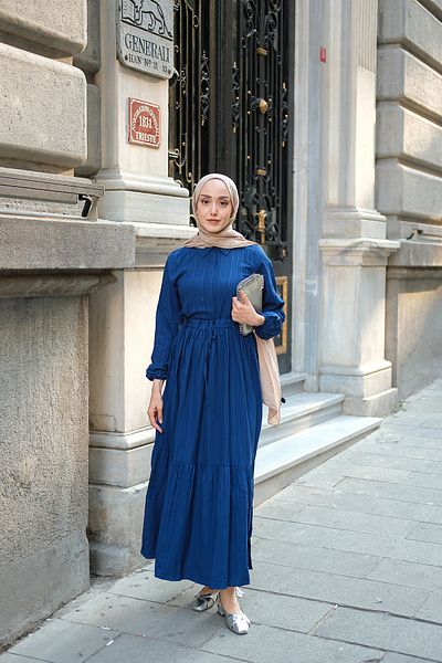 LOCCO Тъмносиня рокля с плисирана талия
