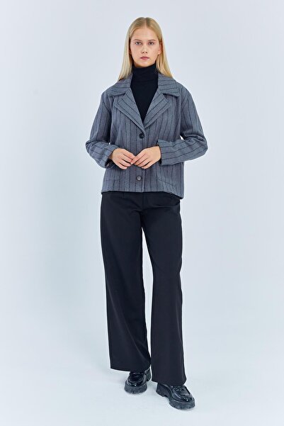 Mixray 4579 Model Gray Women's Jacket - Sleeve Folded