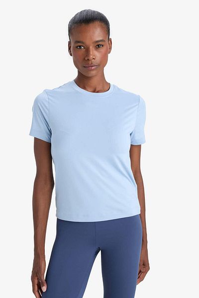 DeFacto DeFactoFit Standard Fit Crew Neck Sportsman Basic μονόχρωμο κοντομάνικο μπλουζάκι D2296AX25AU