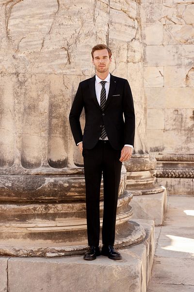 Morven Men's Black Basic Plain Slim Fit Slim Fit 6 Drop Suit