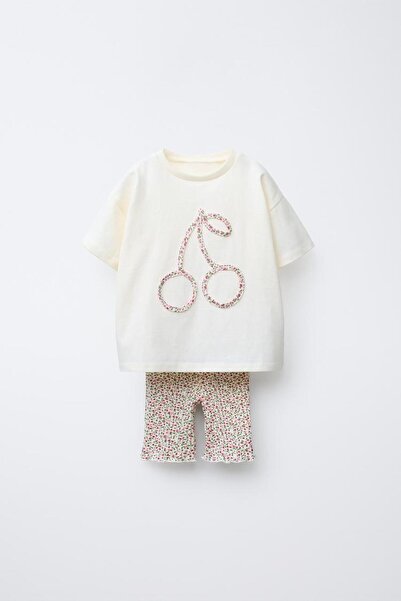 Monila Set de pantaloni scurți pentru fetiță cu aplicații de cireșe