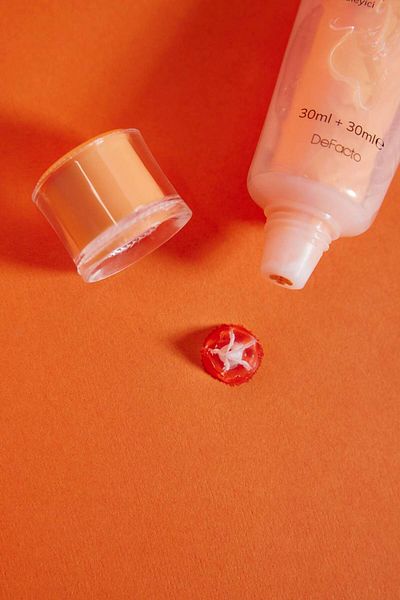 DeFacto Glowin Vanilla & Almond Flavor Double Effect Hand Cream F3886Axns