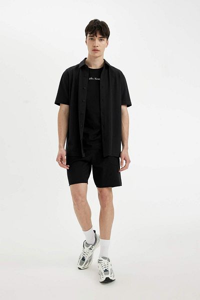 DeFacto 100% Cotton Slim Fit Slim Fit Skinny Leg Pocket Basic Straight Shorts B8673Ax25Sm