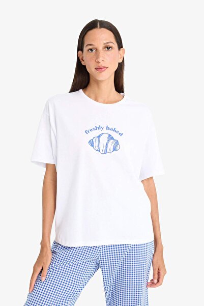 DeFacto Pijama Takımı Regular Fit Kısa Kollu Baskılı Üst Esnek Belli Kapri Alt-Fall in Love F1959AX25SP