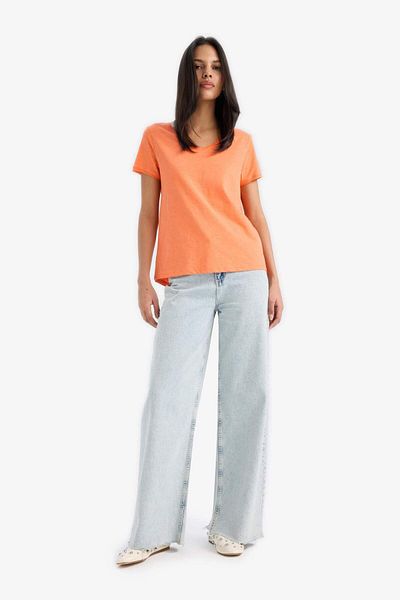 DeFacto Regular Fit V-Ausschnitt Basic Plain Kurzarm T-Shirt K1507AZ25SM
