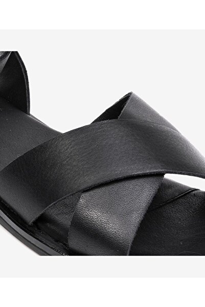 Greyder Kadın Siyah Hakiki Deri Sandalet 3Y2CS32474