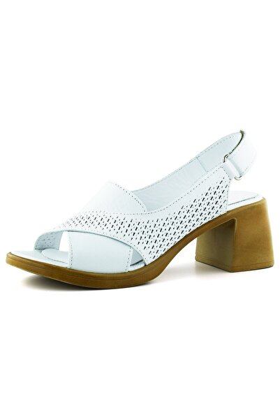 Erkan Saçmacı Seras White Γνήσιο δέρμα αγελάδας με λουράκι με τρύπα με λεπτομέρεια καθημερινά σανδάλια με χοντρό τακούνι