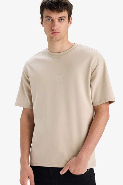 DeFacto Boxy Fit Crew Neck No-Iron Breathable Printed Short Sleeve Heavy Fabric T-Shirt D5517Ax