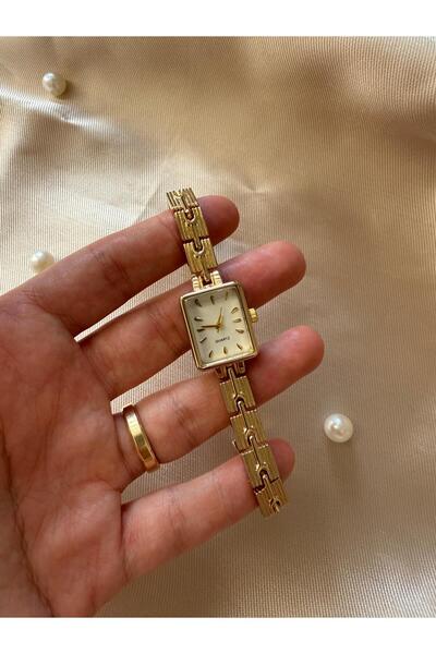 rubsey ساعة يد نسائية كلاسيكية بحبل من القش بتصميم كلاسيكي مربع ذهبي (سيتم إرسال المنتج الموجود في الصورة)