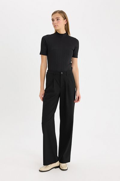 DeFacto Half Turtleneck - Ribbed Camisole Short Sleeve T-Shirt B1177ax23au