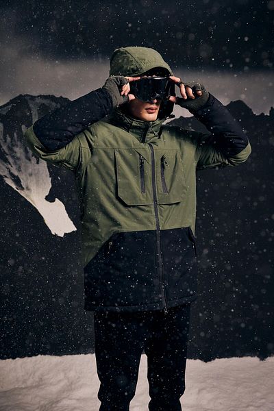 DeFacto Defactofit Ultra-Proof Water Repellent Ветроустойчиво палто за ски - с качулка и цип