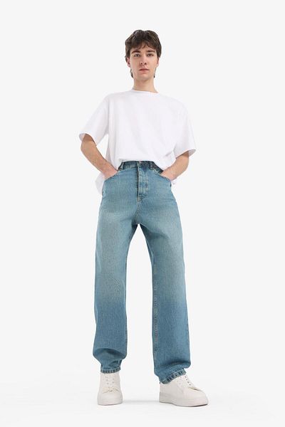DeFacto 100 % Baumwolle, Baggy-Fit, weite Passform, normale Taille, weites Bein, verblasster Effekt, Jeanshose D7279AX25SP