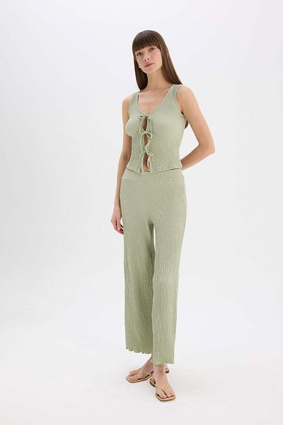 DeFacto Pantaloni de bază înfășurați cu picioare late și talie elastică - D3570ax24au