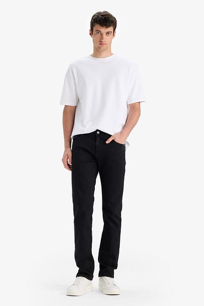 DeFacto Sergio Regular Fit Normal Fit Normal Waist Pipe Leg Black Jean Trousers E7267Ax25Sm