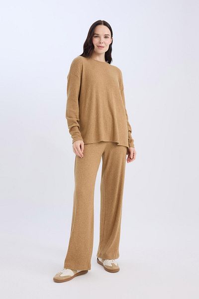 DeFacto Traditional Flare Fit Straight Leg Ribbed Trousers - D6050Ax24Au