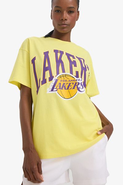 DeFacto Fit Nba Los Angeles Lakers Oversize Fit Bicycle Yaa Short Sleeve T-Shirt