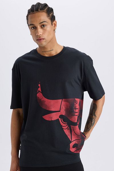 DeFacto NBA Chicago Bulls Oversize κοντομάνικο μπλουζάκι με λαιμόκοψη - B3889ax24sp