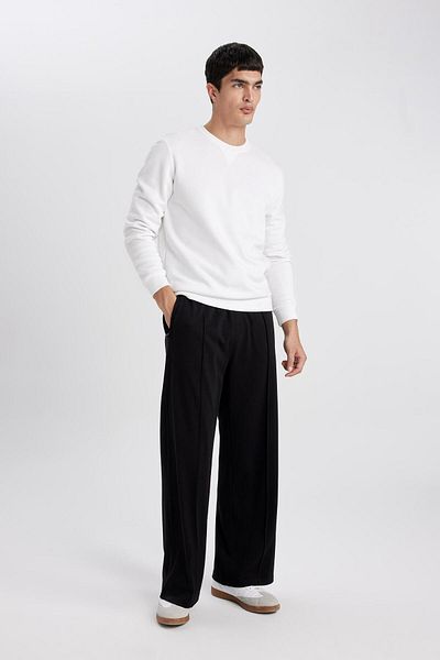 DeFacto Relax Fit Slim Jogginghose mit weitem, lockerem Bein und Taschen B4934ax24sp