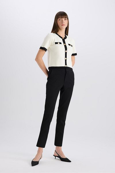 DeFacto Classic Chino Pants Normal Waist Basic Straight Pocket Ankle Length C1429Ax24Sp