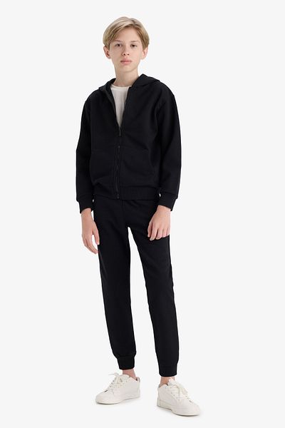 DeFacto Basic-Schul-Cardigan für Jungen, einfarbig, schwarz, mit Kapuze und Reißverschlusstasche 3124272