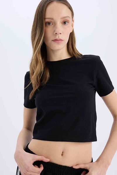 DeFacto Coool Fitted Short Sleeve T-Shirt Z8790az23sp