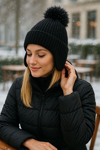 Axesoire 14637 İçi Polarlı Ponponlu Kulak Kapatıcılı Siyah Bere