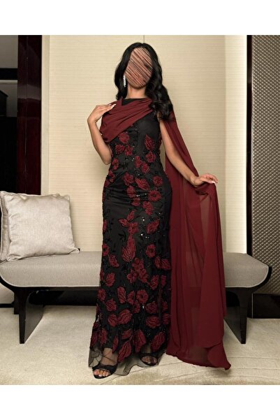 toog فستان أسود بتطريزات ورود