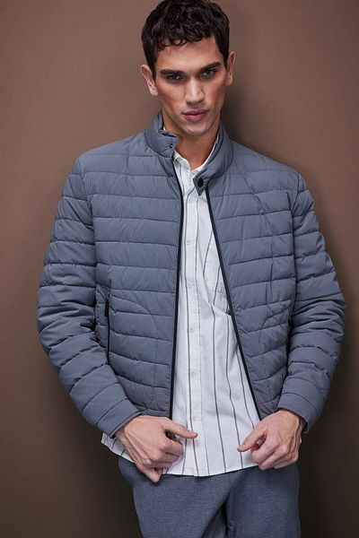 DeFacto Slim Fit Slim Fit Stehkragen-Reißverschlussmantel D7497AX25SP