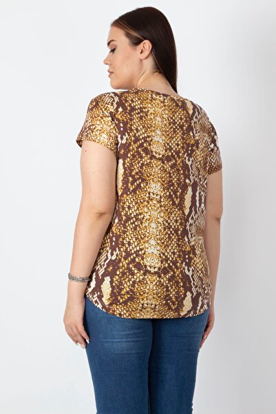 Şans Γυναικείο μπλουζάκι μεγάλου μεγέθους καφέ με λαιμόκοψη με βασικό σχέδιο 65n16888