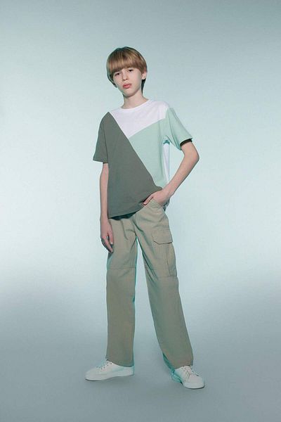 DeFacto Pantaloni cu textura Seersucker Standard Loose Fit pentru băieți D7794A825SP