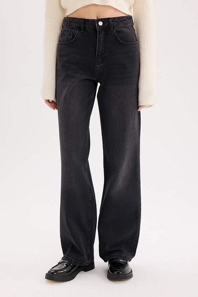 DeFacto Gerade, breite, hohe Taille, lange, gewaschene Jeanshose E3181AX25SP