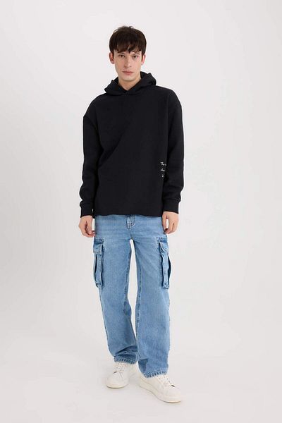 DeFacto Boxy Fit Hooded Back Printed Sweatshirt D0855Ax24Au